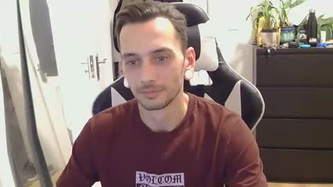 georgek0011 online show from January 8, 9:20 pm