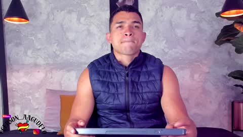 im Gerson online show from December 3, 3:29 am