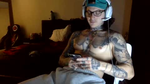 ggwicked online show from February 8, 2:36 am