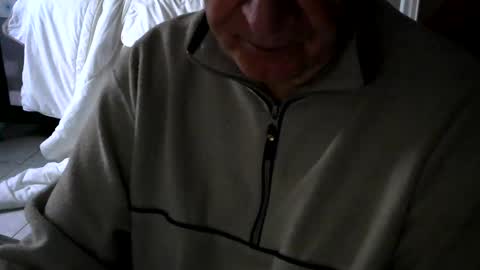 Snapshot of gh1952ma chatting on February 9, 8:44 am Gisse online show from February 9, 8:44 am