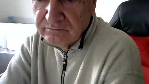 Snapshot of gh1952ma chatting on March 1, 1:07 pm Gisse online show from March 1, 1:07 pm