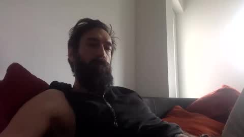Snapshot of giggy81 chatting on October 13, 11:38 am iggy online show from October 13, 11:38 am