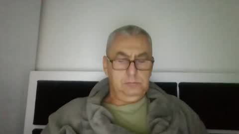 gigi1970 online show from October 18, 12:43 pm