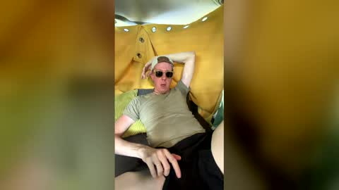gingerbeer82 online show from May 17, 1:29 pm