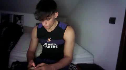 giovyyx online show from February 16, 2:54 am