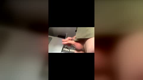 girthycock36 online show from March 18, 6:49 am