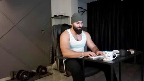 Matthew .. for short call me Matt online show from December 24, 4:19 pm