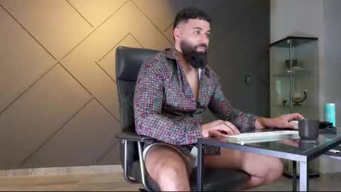 Matthew .. for short call me Matt online show from February 11, 11:44 pm