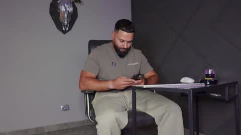 Matthew .. for short call me Matt online show from September 25, 10:30 pm