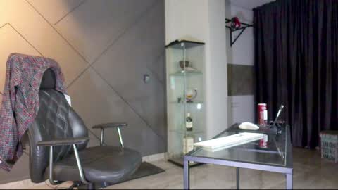 Matthew .. for short call me Matt online show from January 17, 2:08 am