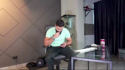 Matthew .. for short call me Matt online show from January 16, 6:03 am