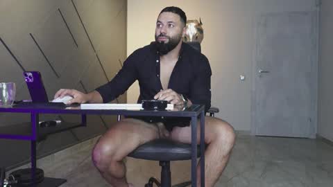 Matthew .. for short call me Matt online show from September 29, 8:16 pm