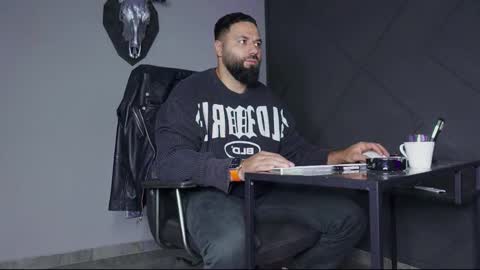 Matthew .. for short call me Matt online show from September 16, 2:56 am