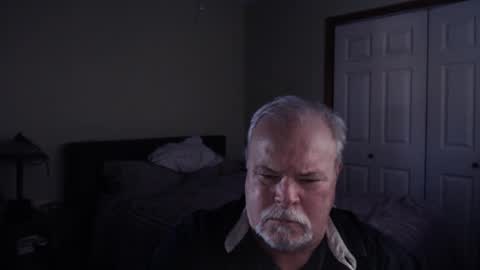 Snapshot of gmctruckguy chatting on February 7, 9:58 pm gmctruckguy online show from February 7, 9:58 pm