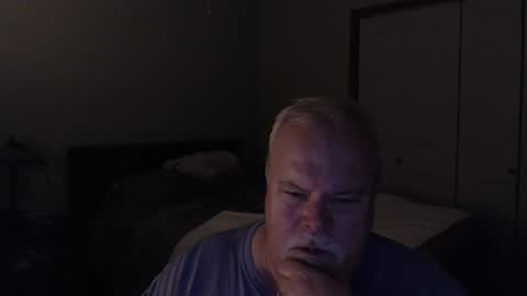 Snapshot of gmctruckguy chatting on December 12, 11:36 pm gmctruckguy online show from December 12, 11:36 pm