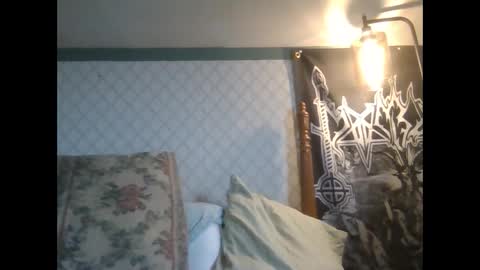 goatmoon666 online show from December 16, 6:16 pm