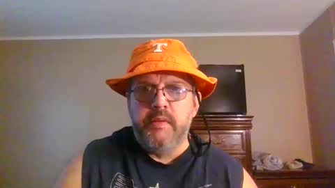 IDKIDCIDGAF online show from March 29, 12:38 pm