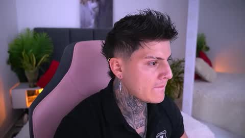 goldenatlasx online show from February 23, 6:09 pm