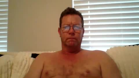 goldenbear3111 online show from September 30, 10:02 pm