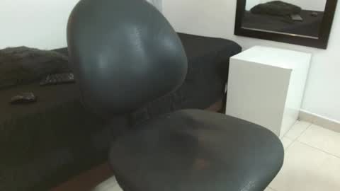   online show from April 23, 5:48 pm