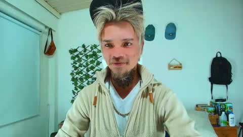 Goldy Loyal93 online show from February 15, 7:51 am