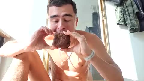 goodgg229975 online show from September 26, 1:09 pm