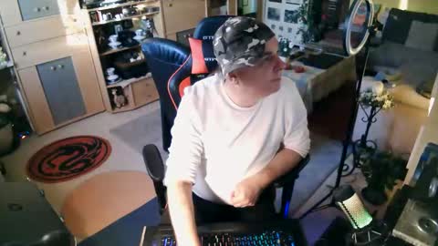 google5001 online show from December 15, 8:33 am