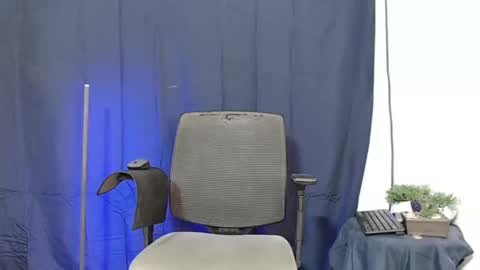 Snapshot of goos_cum chatting on February 4, 5:10 am Goos online show from February 4, 5:10 am