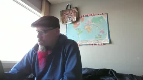 Snapshot of gregrev chatting on January 19, 10:17 pm gregrev online show from January 19, 10:17 pm