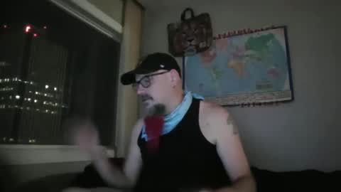 Snapshot of gregrev chatting on January 16, 1:27 am gregrev online show from January 16, 1:27 am