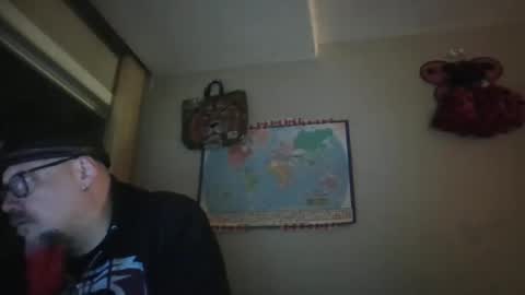 Snapshot of gregrev chatting on October 16, 5:48 am gregrev online show from October 16, 5:48 am