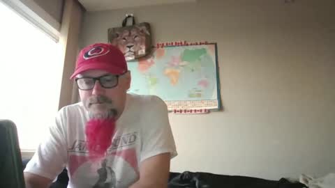 Snapshot of gregrev chatting on March 5, 1:10 am gregrev online show from March 5, 1:10 am