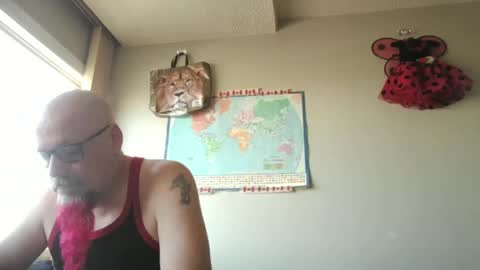 Snapshot of gregrev chatting on September 23, 10:42 pm gregrev online show from September 23, 10:42 pm