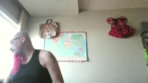 Snapshot of gregrev chatting on September 17, 11:17 pm gregrev online show from September 17, 11:17 pm
