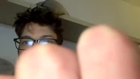 Snapshot of greyvan96 chatting on December 17, 5:29 am Perfectlyaveragesavage online show from December 17, 5:29 am