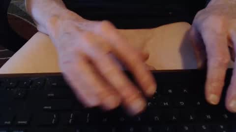 griz01 online show from November 14, 7:59 pm