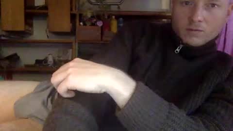 gruendamien online show from December 15, 1:52 pm