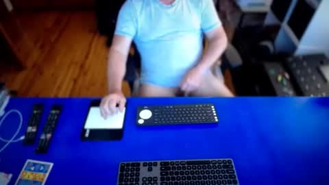 guesswhatigot2 online show from October 26, 7:43 am