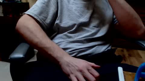 newbies online show from February 24, 11:30 pm