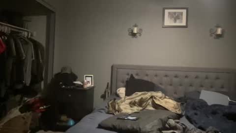 guyduder online show from March 8, 1:59 am