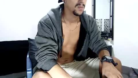 karim online show from December 5, 4:01 pm