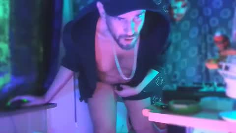 guyst049 online show from February 20, 8:49 am