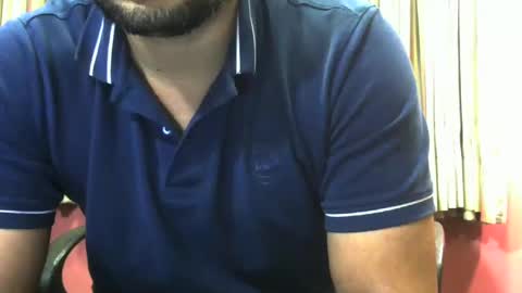 guywith85mm online show from January 16, 6:06 pm