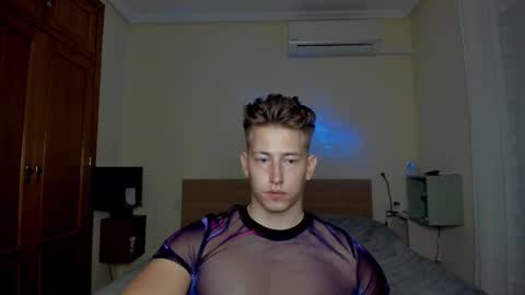 Oliver online show from February 15, 8:01 pm