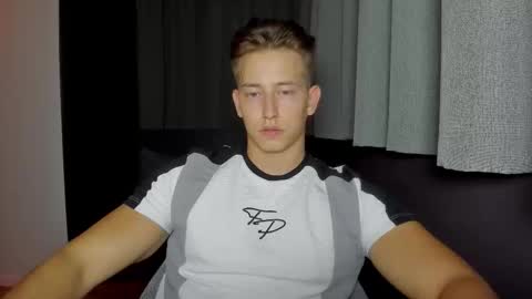 Oliver online show from September 12, 6:08 pm