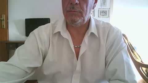 gyrdy online show from December 7, 2:02 pm