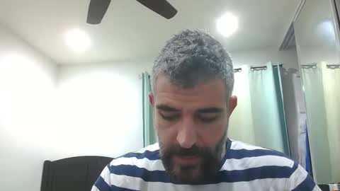 h0nest84 online show from February 5, 4:37 am