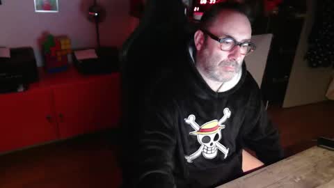 hairyfred73 online show from March 12, 5:35 am