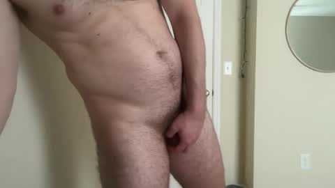 hairymanwhor3 online show from May 20, 7:20 pm