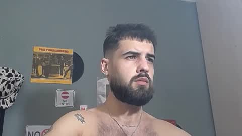 HairyRobXxX online show from March 8, 6:12 pm